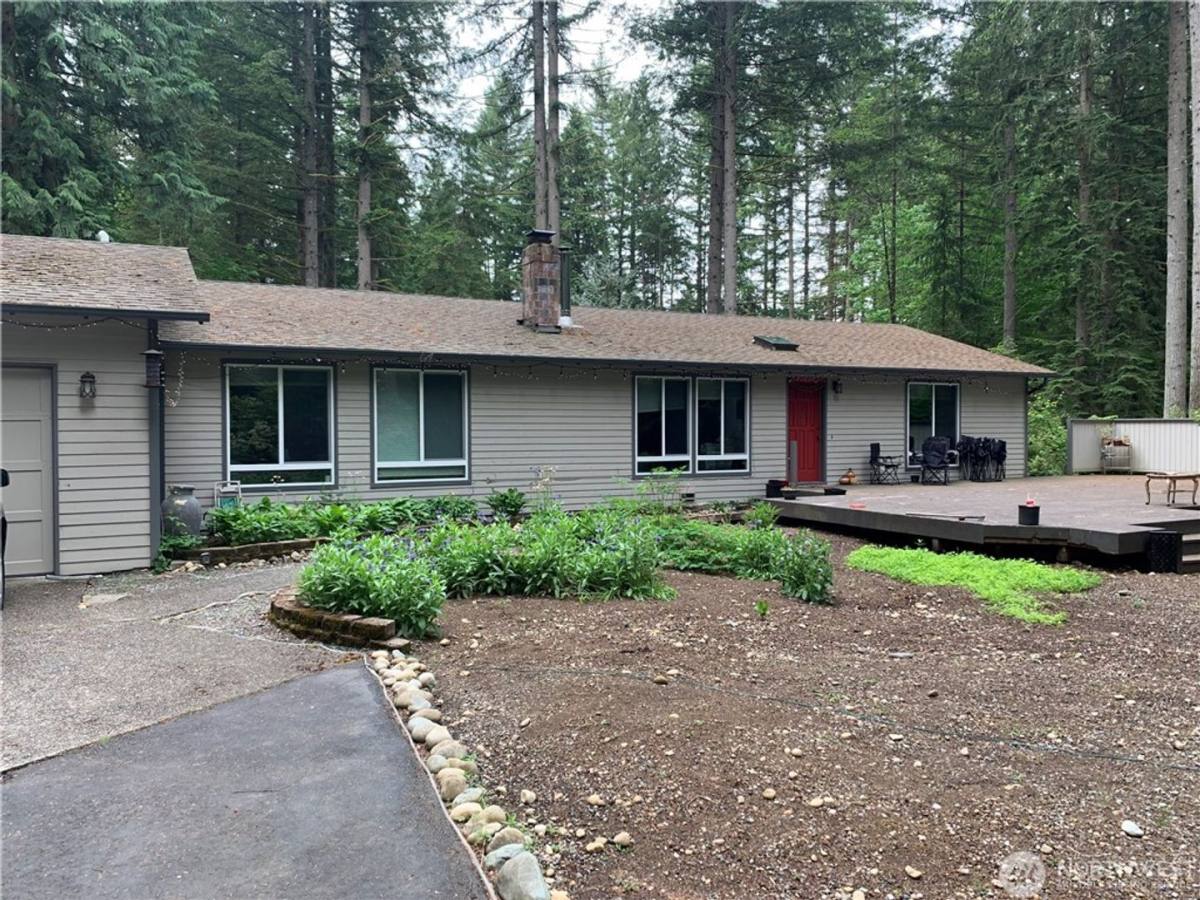 House for rent at 23121 NE 47th St, Redmond, WA 98053