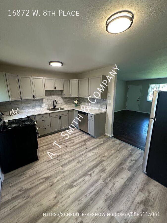 Apartment for rent at 16872 W 8th Place, Golden, CO 80401