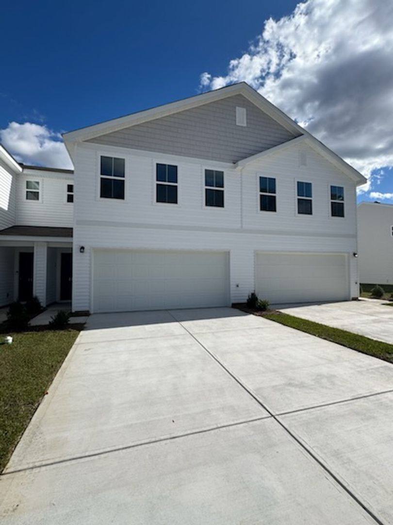 Townhouse for rent at 227 Yolanda Dr, Florence, SC 29506