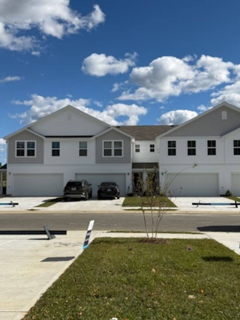 Townhouse for rent at 227 Yolanda Dr, Florence, SC 29506