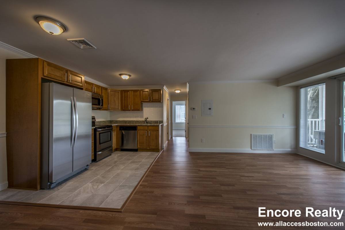 Apartment for rent at 4 Westgate Dr #203, Woburn, MA 01801