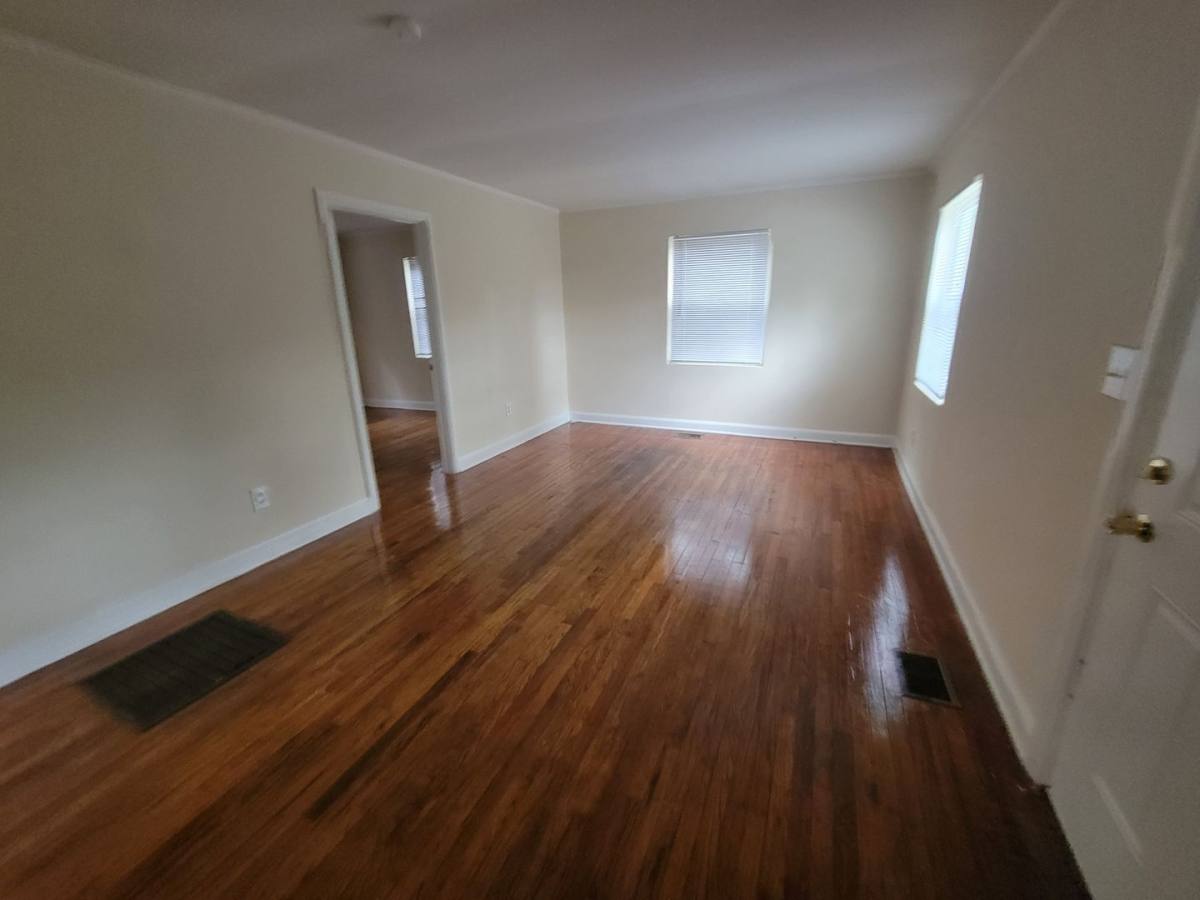House for rent at 231 Pineneedle Rd, Columbia, SC 29203