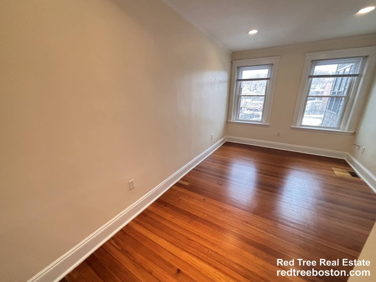 Apartment for rent at 191 Winthrop Rd #2, Brookline, MA 02445