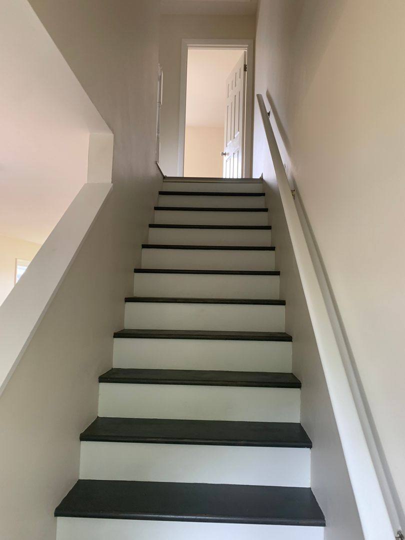 Apartment for rent at 7 S Mont Valla Ave, Hagerstown, MD 21740