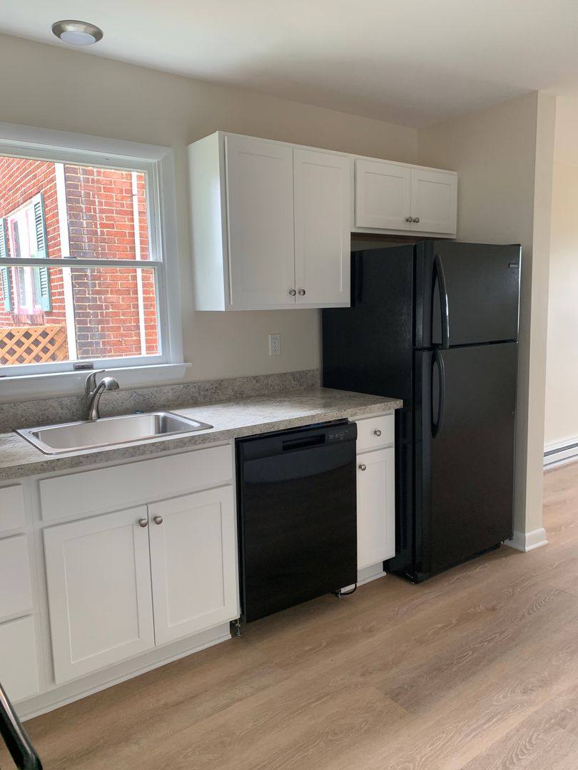 Apartment for rent at 7 S Mont Valla Ave, Hagerstown, MD 21740