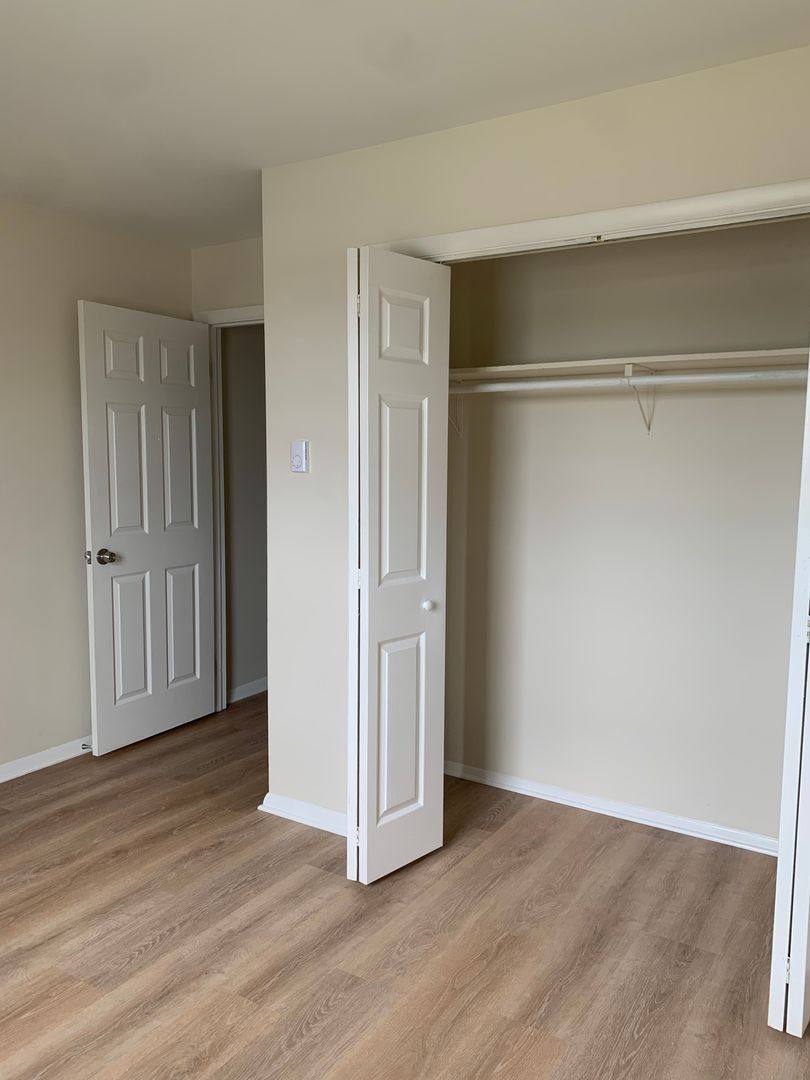 Apartment for rent at 7 S Mont Valla Ave, Hagerstown, MD 21740
