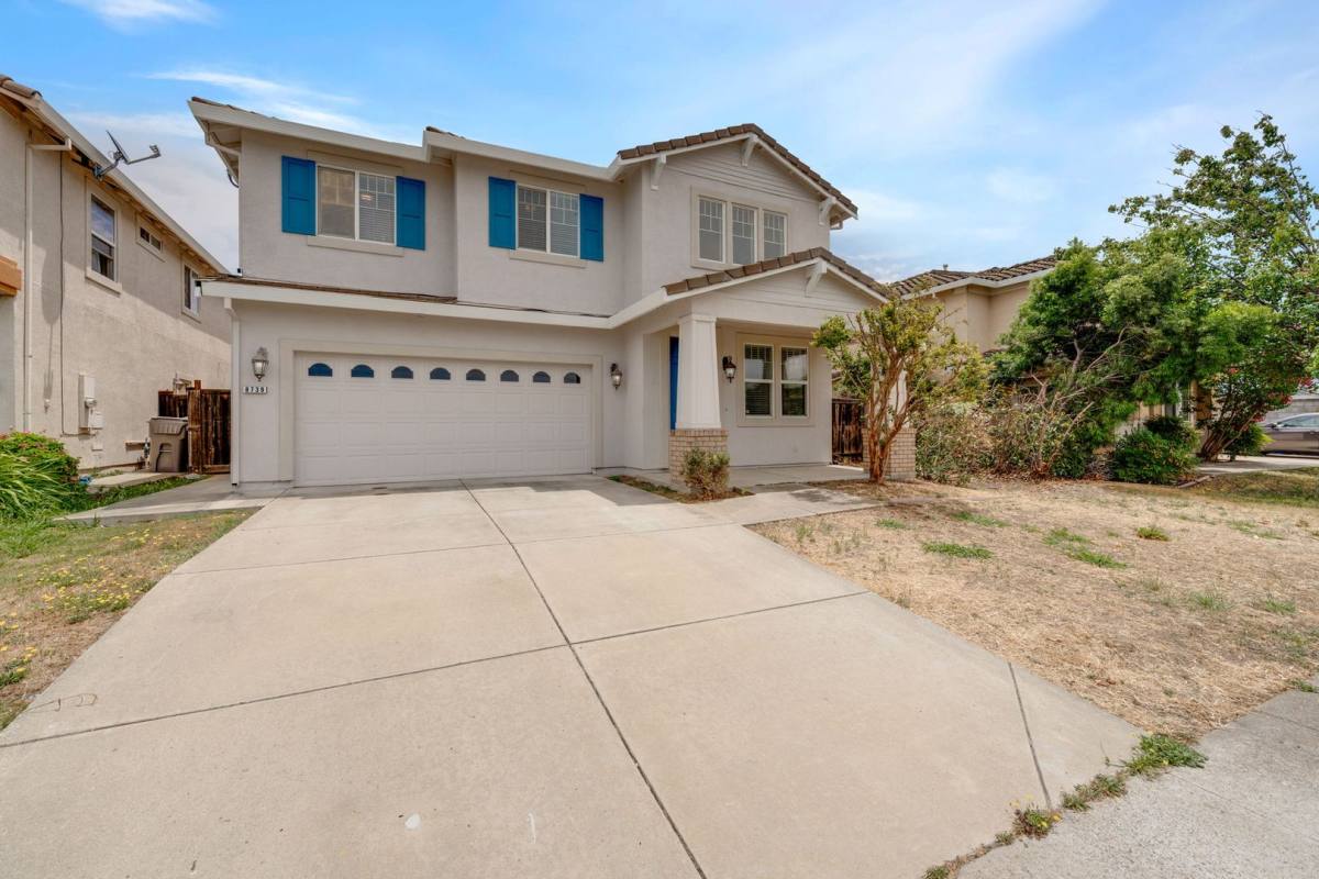 House for rent at 8739 Whitehouse Rd, Elk Grove, CA 95758