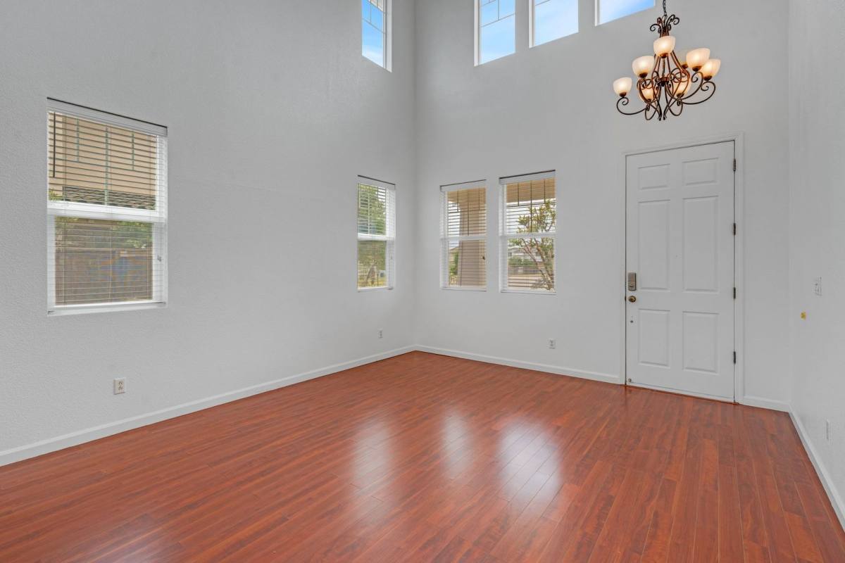 House for rent at 8739 Whitehouse Rd, Elk Grove, CA 95758
