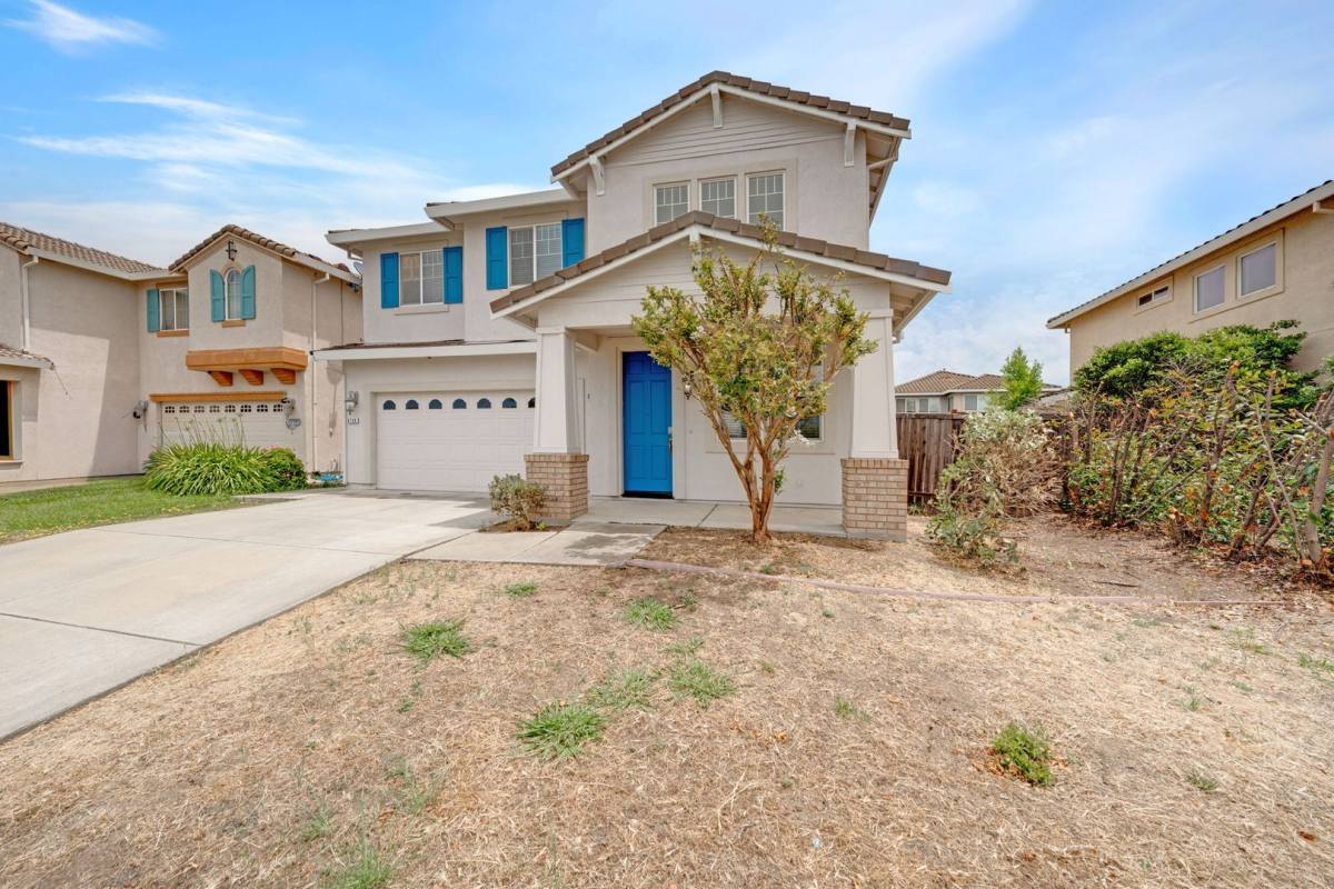 House for rent at 8739 Whitehouse Rd, Elk Grove, CA 95758