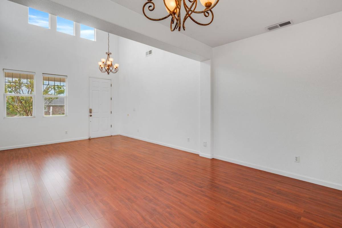 House for rent at 8739 Whitehouse Rd, Elk Grove, CA 95758