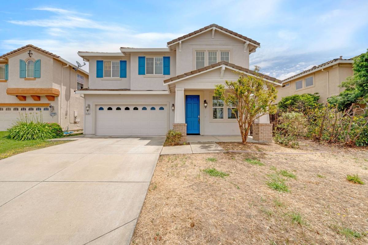 House for rent at 8739 Whitehouse Rd, Elk Grove, CA 95758