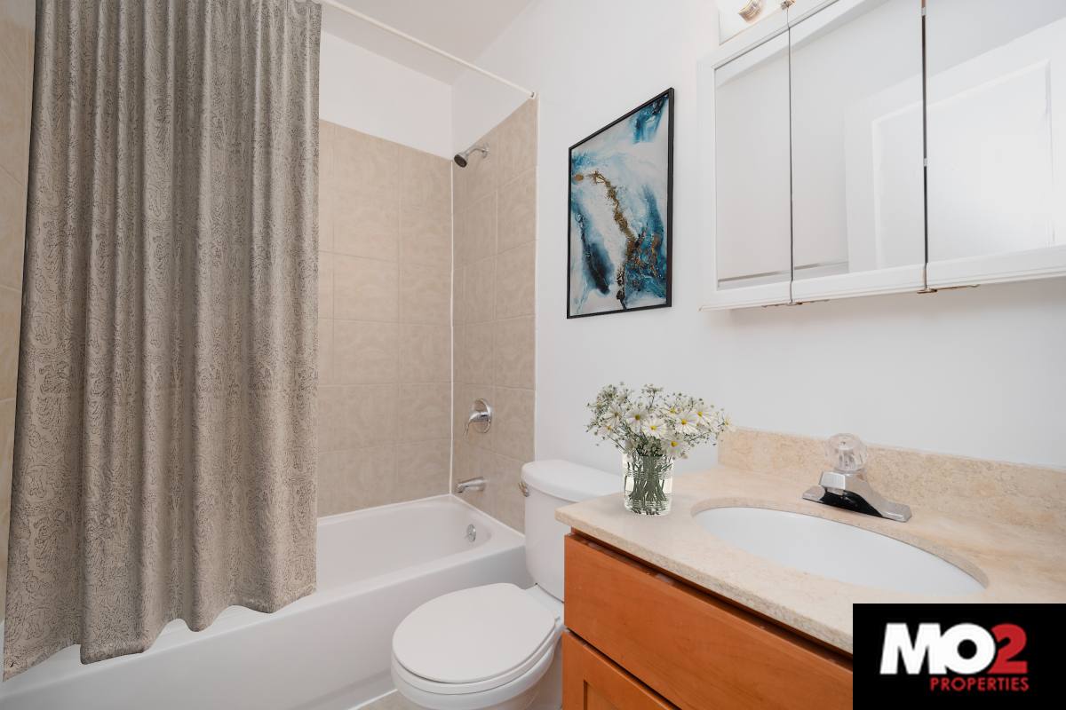 Apartment for rent at 2324 W Thomas #2R, Chicago, IL 60622