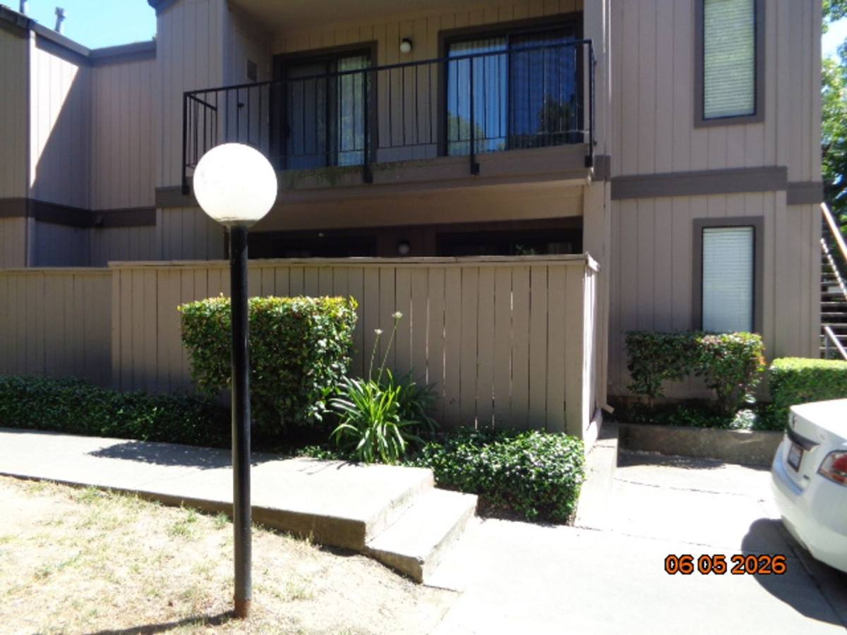 Apartment for rent at 1801 Marshall Rd, Vacaville, CA 95687