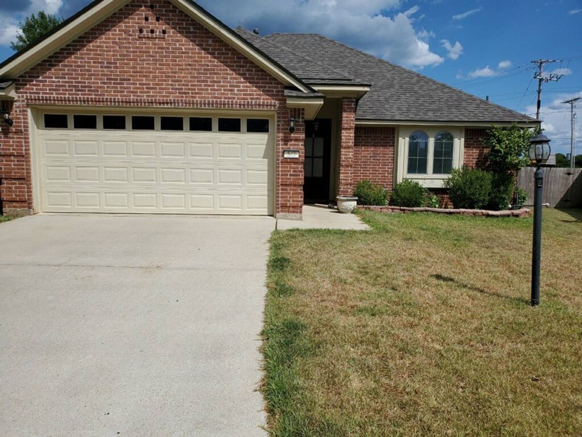 House for rent at 547 Fox Cove, Haughton, LA 71037