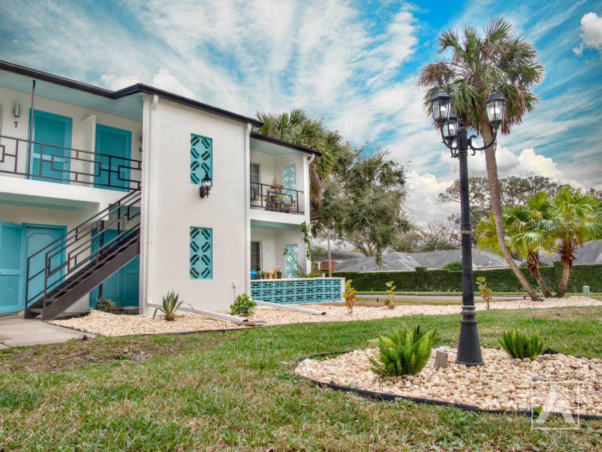 Apartment for rent at 615 Lakeview St, Orlando, FL 32804