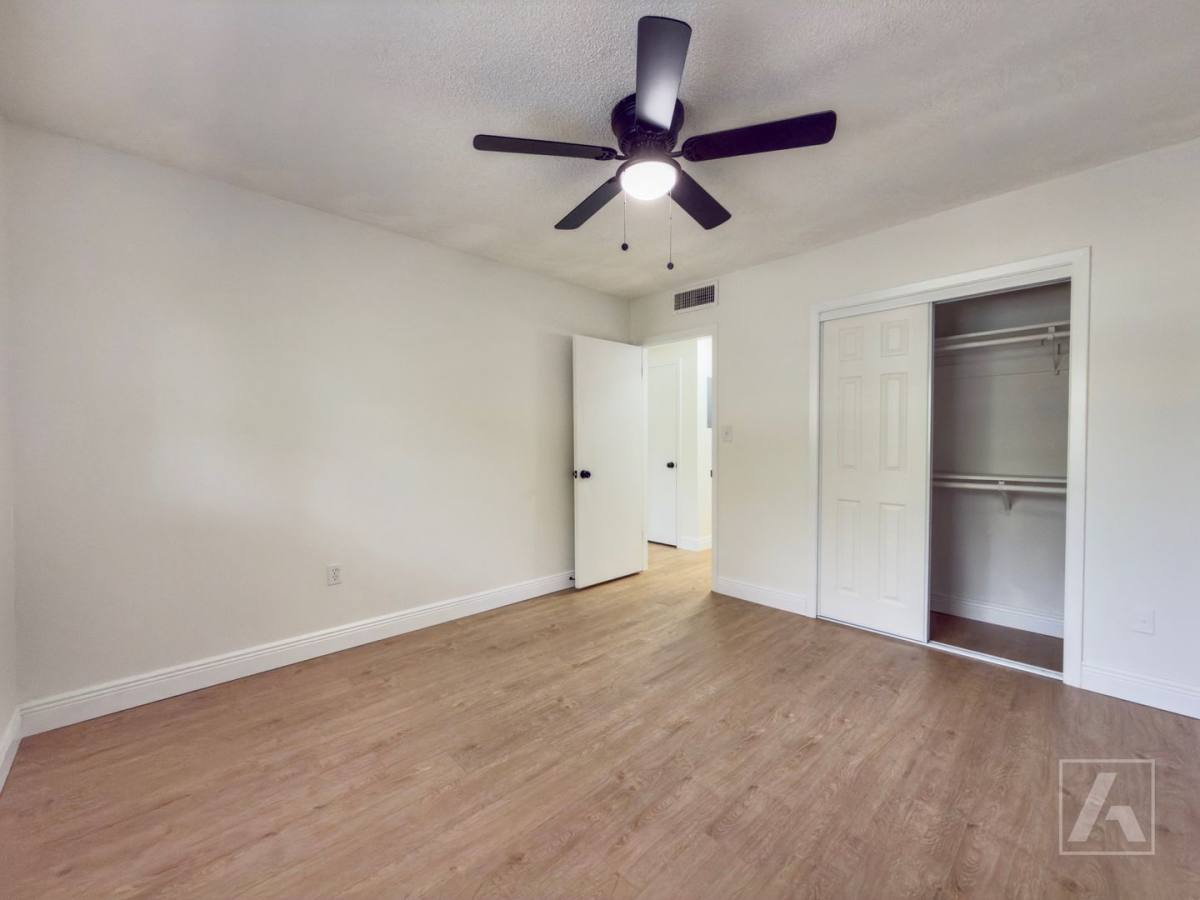 Apartment for rent at 615 Lakeview St, Orlando, FL 32804