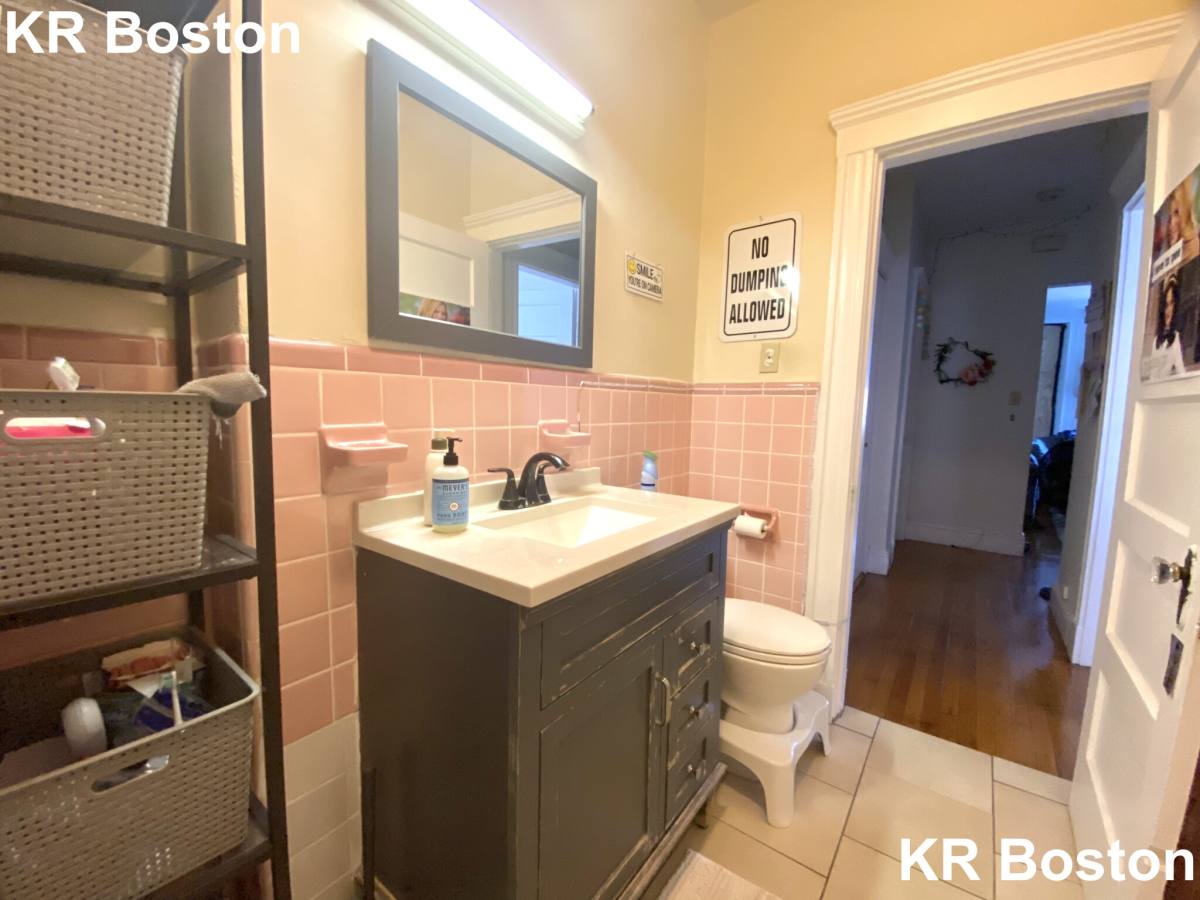 Apartment for rent at 1232 Beacon St #3, Brookline, MA 02446