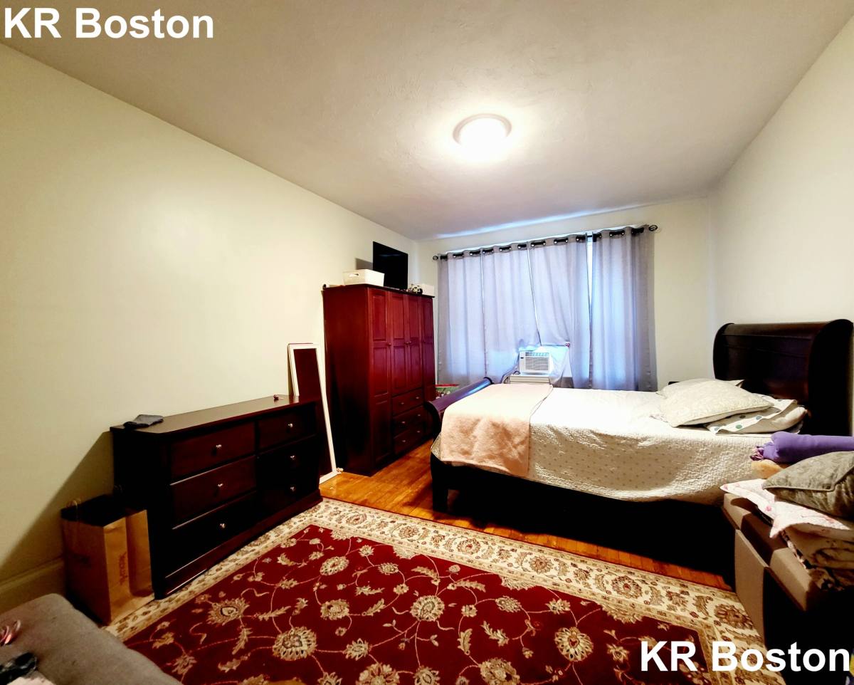Apartment for rent at 1426 Commonwealth Ave #6, Allston, MA 02134