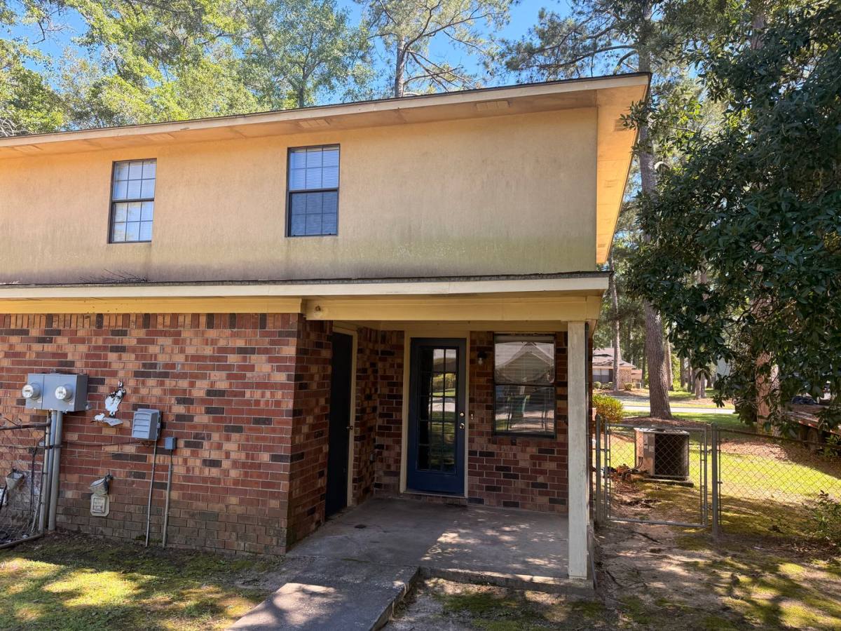 Apartment for rent at 1905 Elkhorn Lane, Albany, GA 31707