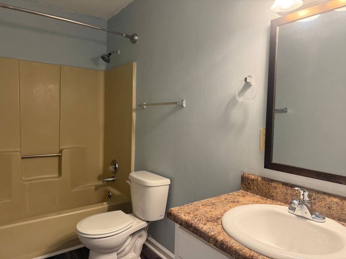 Apartment for rent at 1905 Elkhorn Lane, Albany, GA 31707