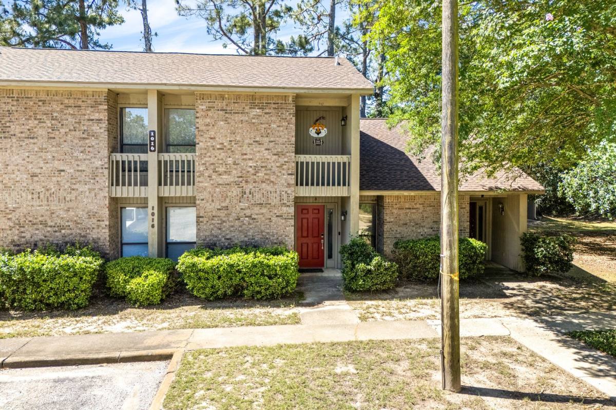 Condo for rent at 1016 B Stonegate Dr, Auburn, AL 36832