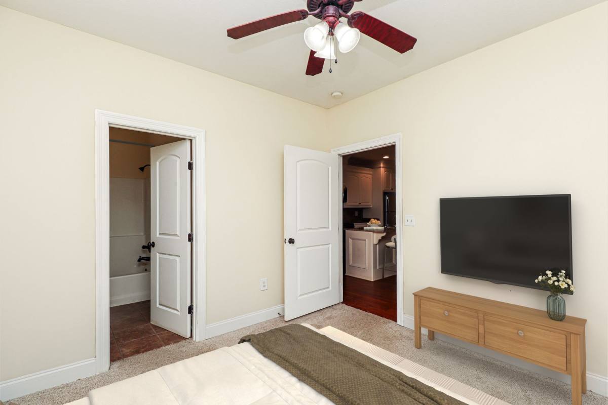 Apartment for rent at 848 N St #101, Jackson, MS 39202
