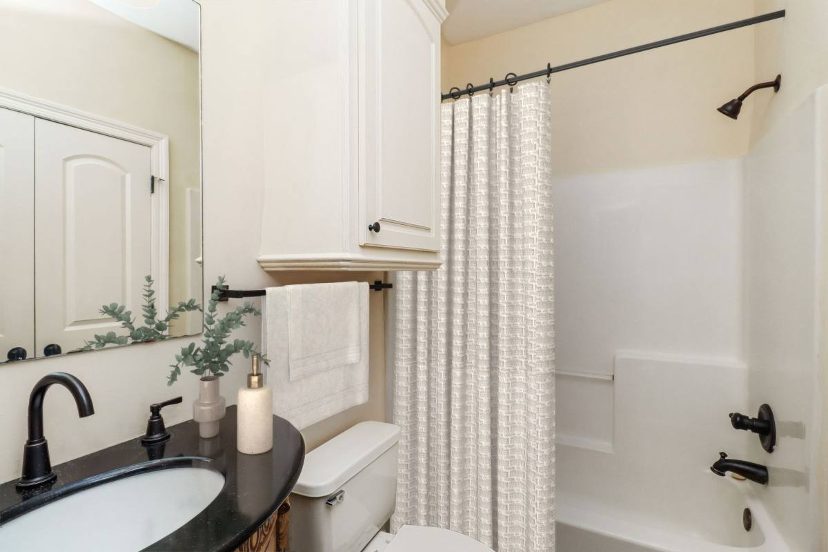 Apartment for rent at 848 N St #101, Jackson, MS 39202