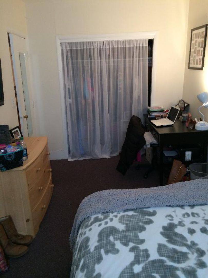 Apartment for rent at 19 Aberdeen St #5, Boston, MA 02215