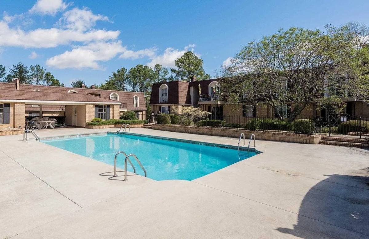 Townhouse for rent at 153 Old Montgomery Highway D, Birmingham, AL 35216