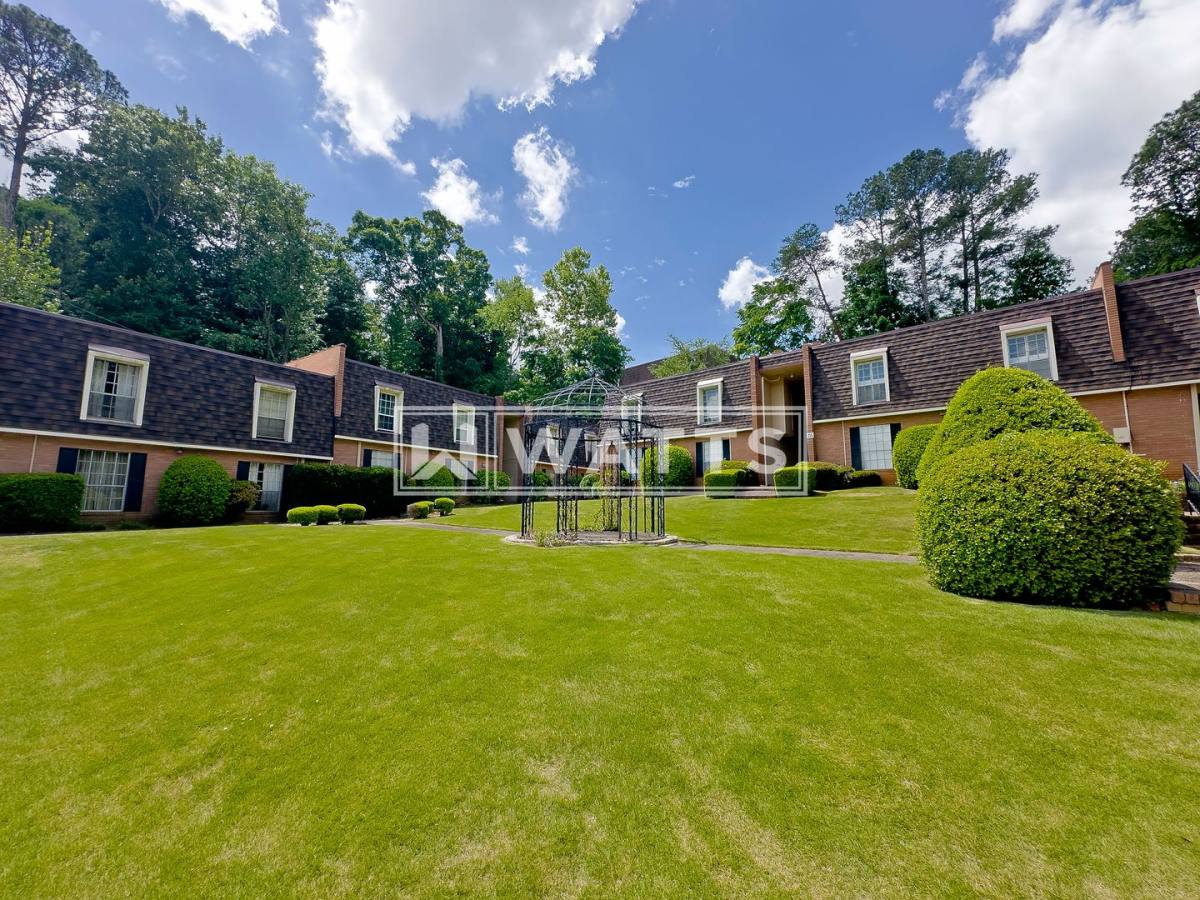Townhouse for rent at 153 Old Montgomery Highway D, Birmingham, AL 35216