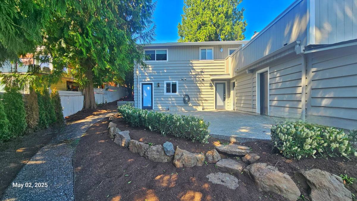 Apartment for rent at 7354 34th Ave NE, Seattle, WA 98115