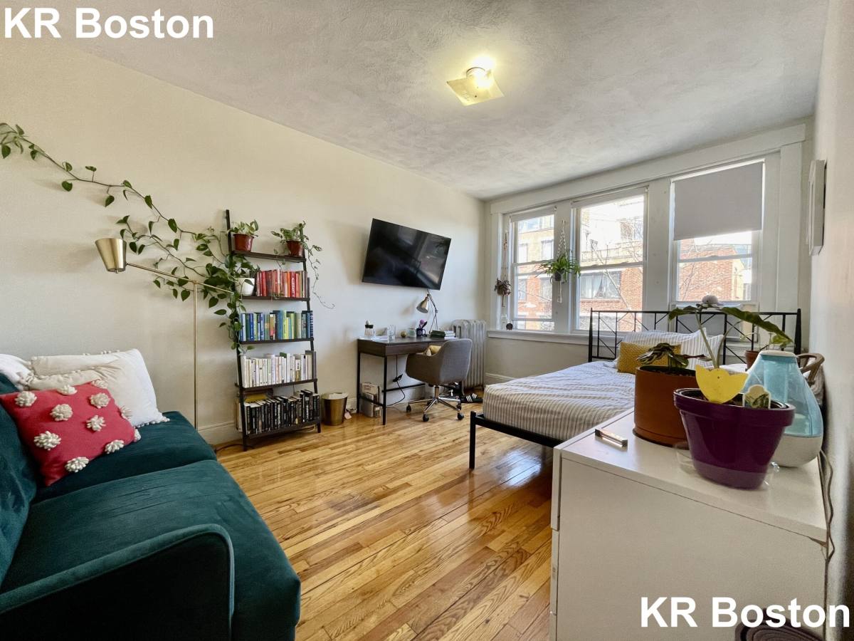 Apartment for rent at 99 Brainerd Rd #9, Allston, MA 02134
