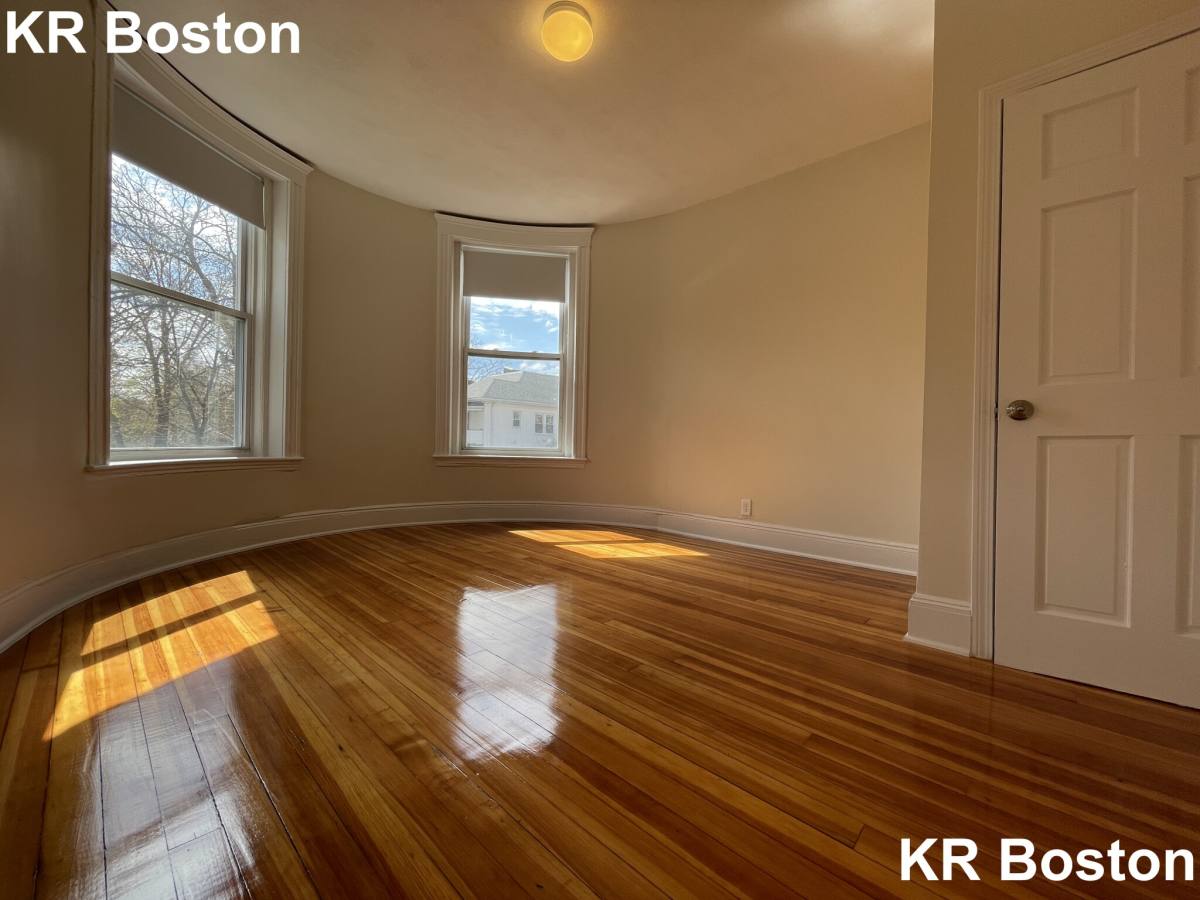 Apartment for rent at 7 Mount Hood Rd #1, Brighton, MA 02135