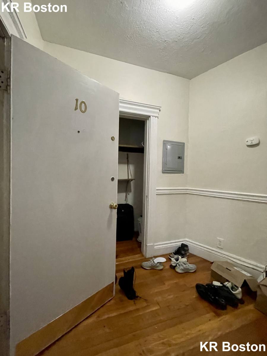 Apartment for rent at 5 Walbridge St #10, Allston, MA 02134