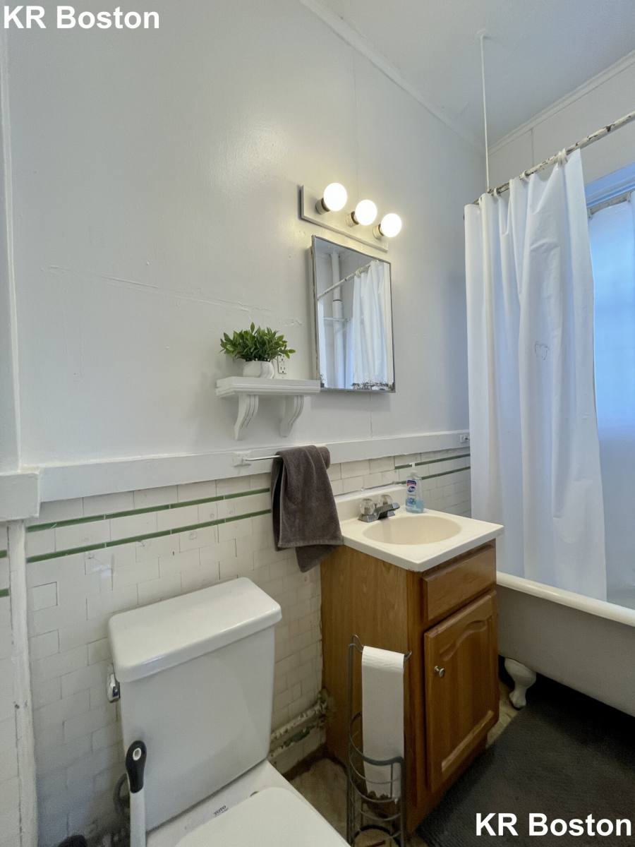 Apartment for rent at 130 Englewood Ave #2, Brighton, MA 02135