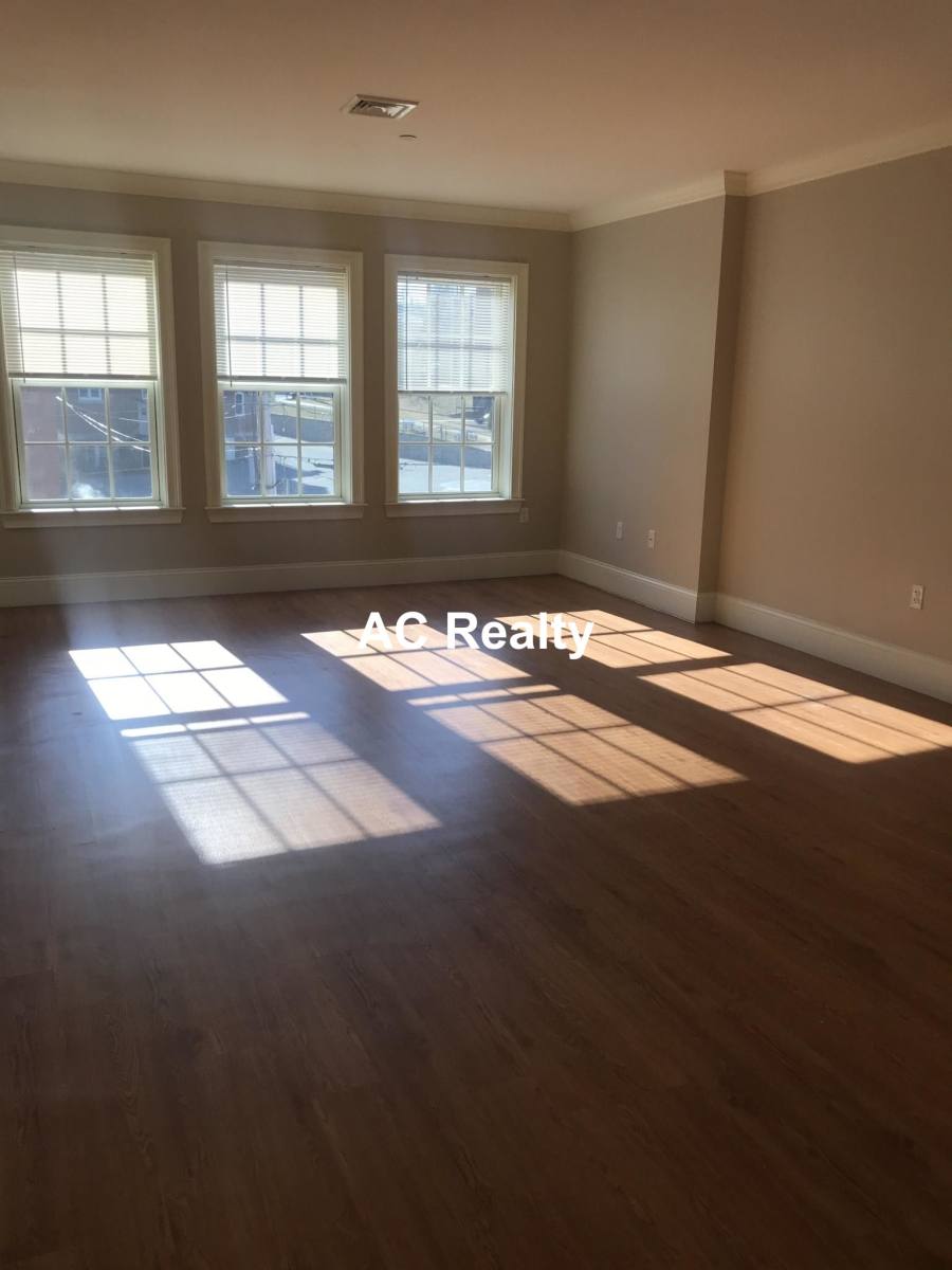 Apartment for rent at 286 Main St #209, Woburn, MA 01801