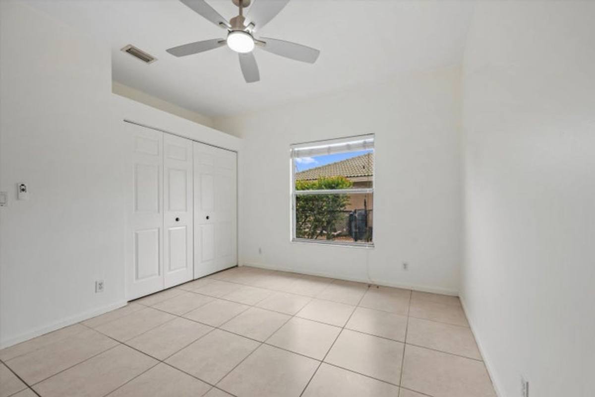 House for rent at 106 Fernwood Crescent, West Palm Beach, FL 33411
