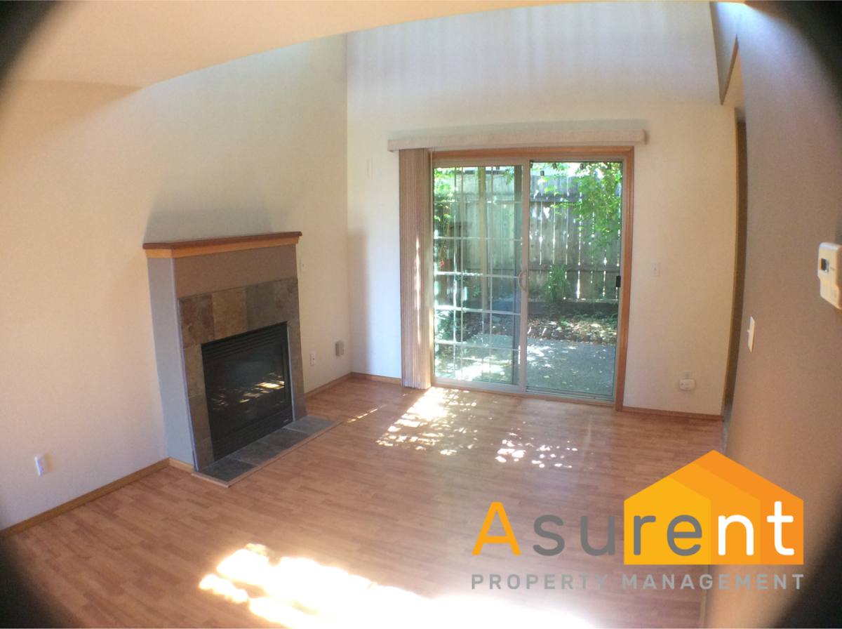 Townhouse for rent at 1106 E 11th St #C, Medford, OR 97504