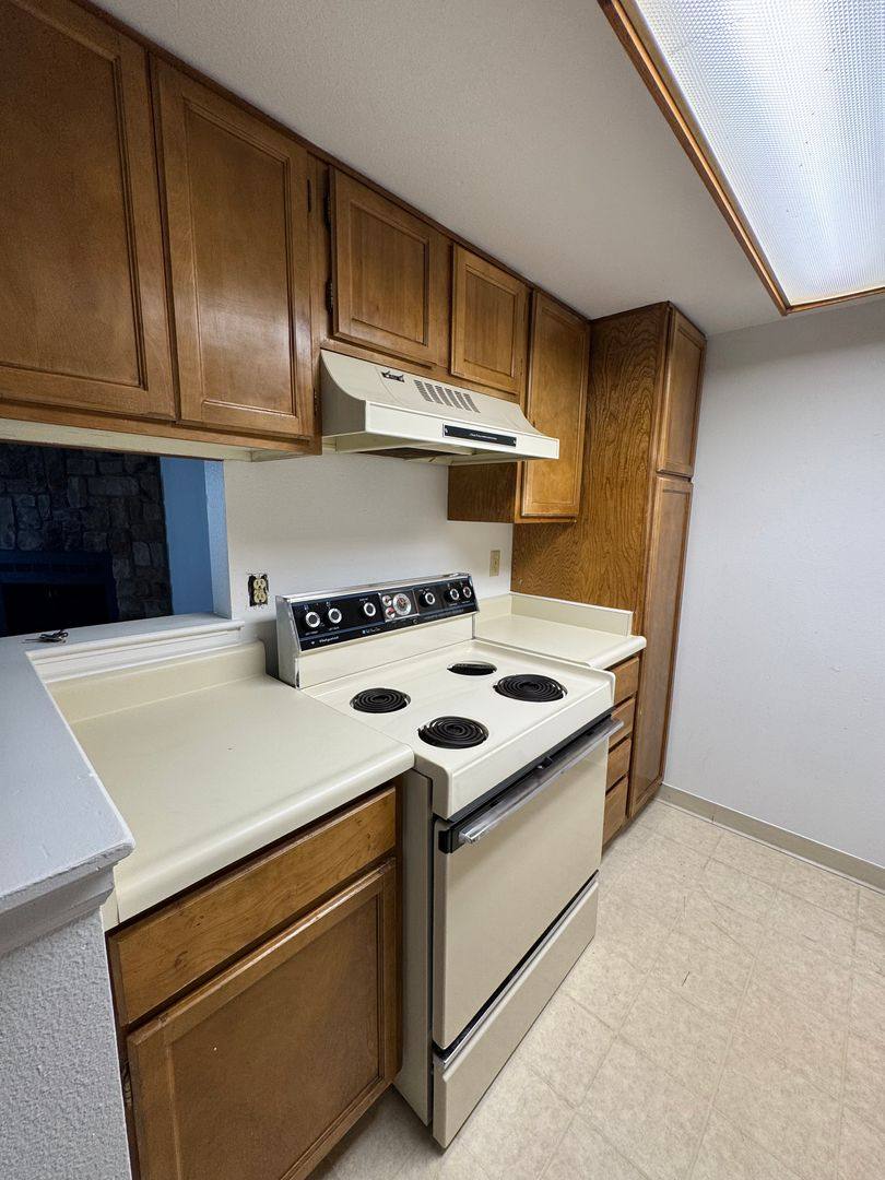 Condo for rent at 814 Tenderfoot Hill Rd, Colorado Springs, CO 80906