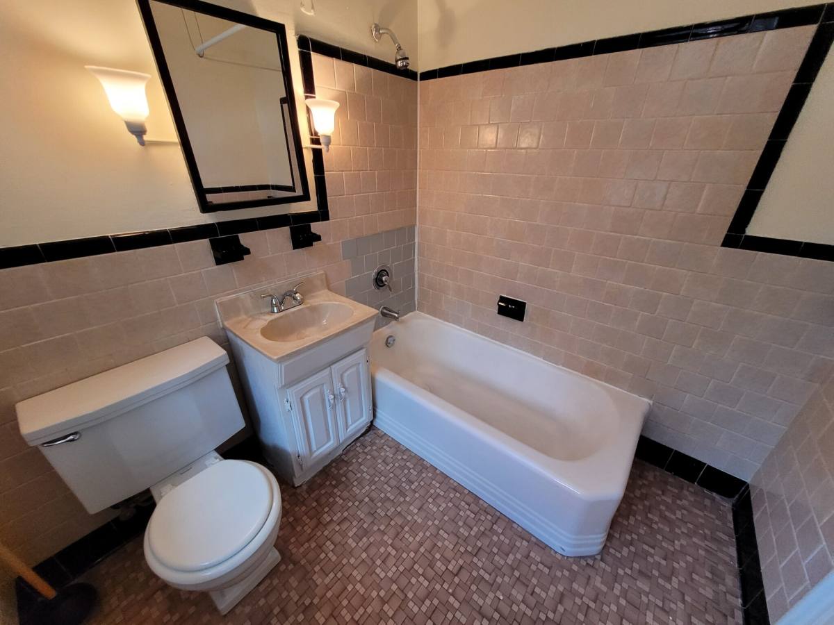 Apartment for rent at 379 Commonwealth Ave #3, Boston, MA 02115