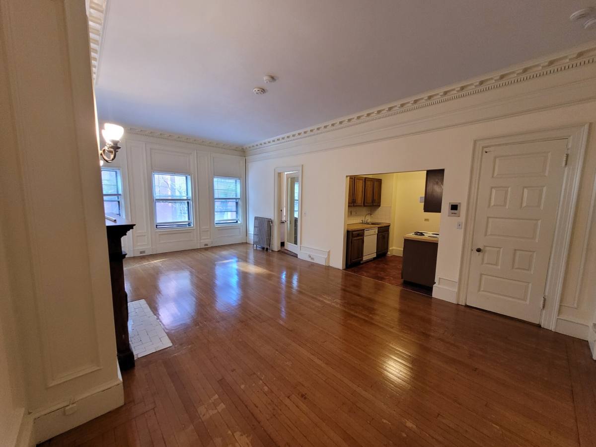 Apartment for rent at 379 Commonwealth Ave #3, Boston, MA 02115