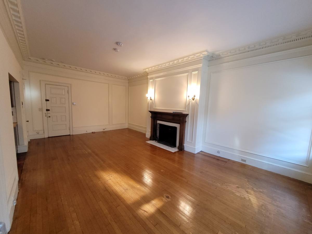 Apartment for rent at 379 Commonwealth Ave #3, Boston, MA 02115