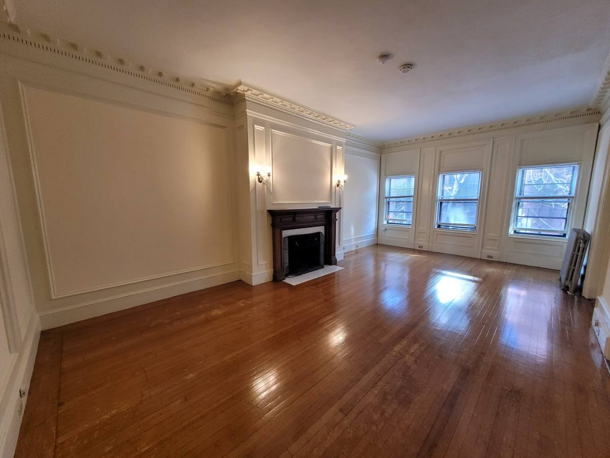 Apartment for rent at 379 Commonwealth Ave #3, Boston, MA 02115