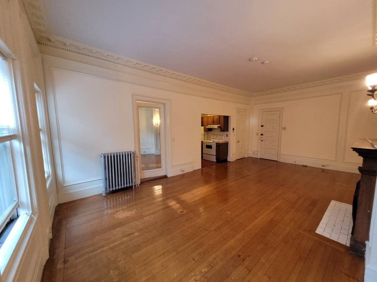 Apartment for rent at 379 Commonwealth Ave #3, Boston, MA 02115