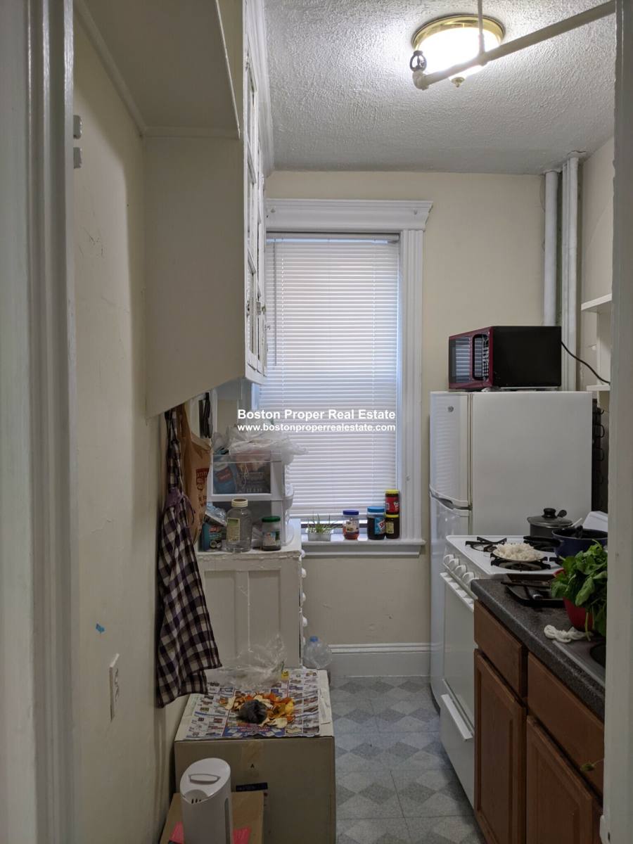 360 Riverway #12, Boston, MA 02115 - Apartment for Rent - Image 1