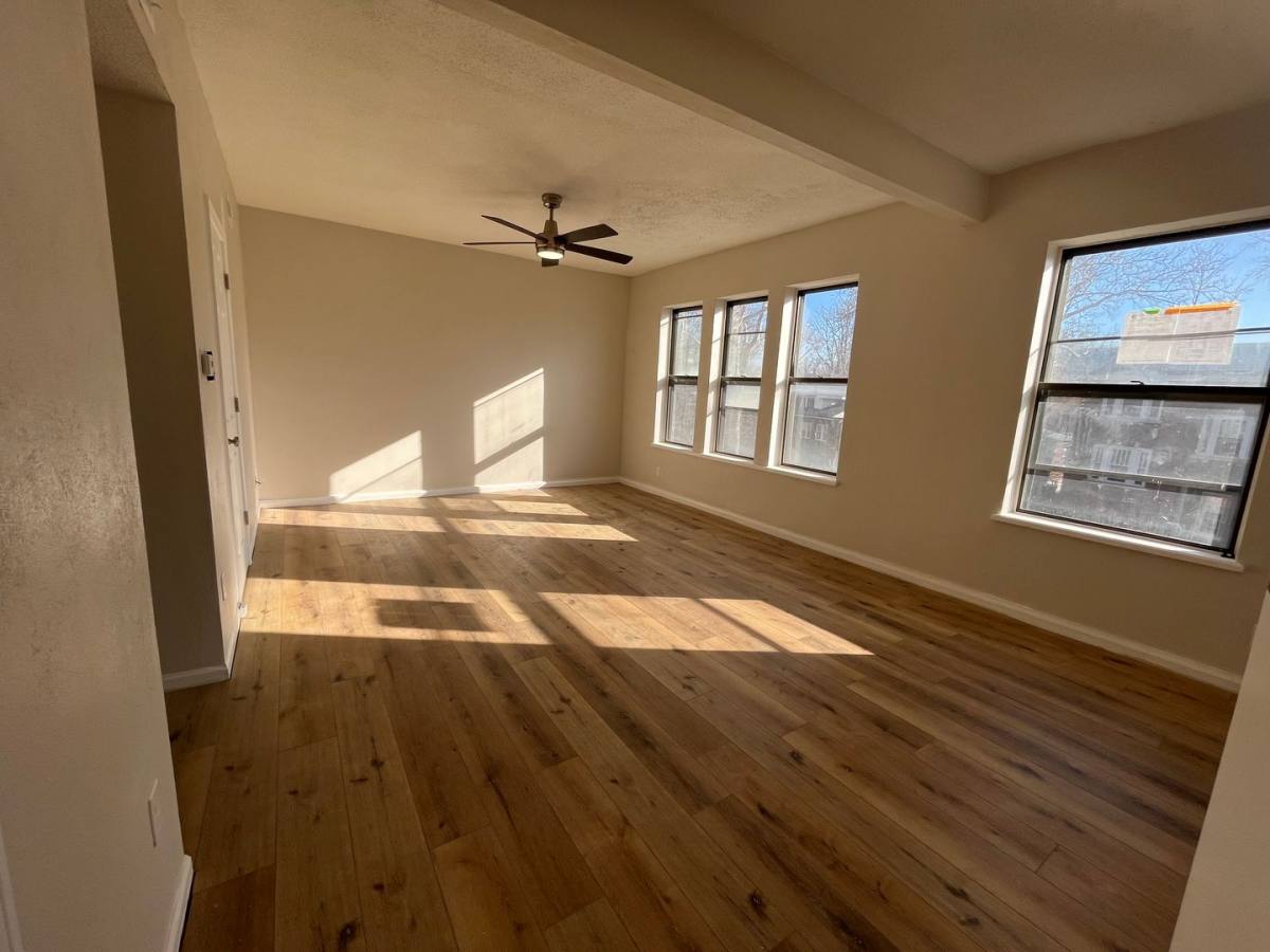 Apartment for rent at 6309-13 Cabanne, Saint Louis, MO 63130