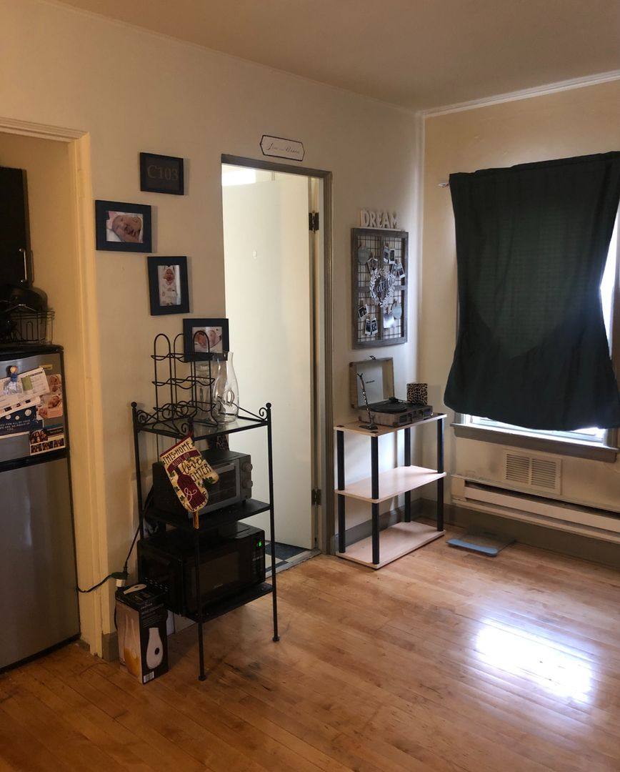 Apartment for rent at 1645 N Franklin Place, Milwaukee, WI 53202