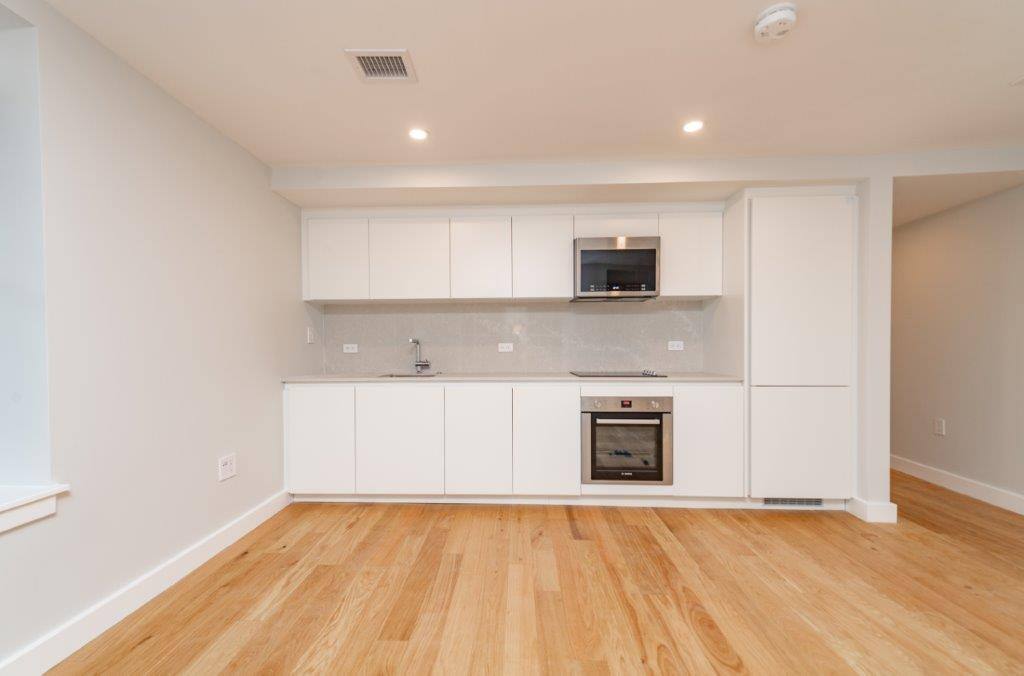 Apartment for rent at 22 Fleet St #7, Boston, MA 02113