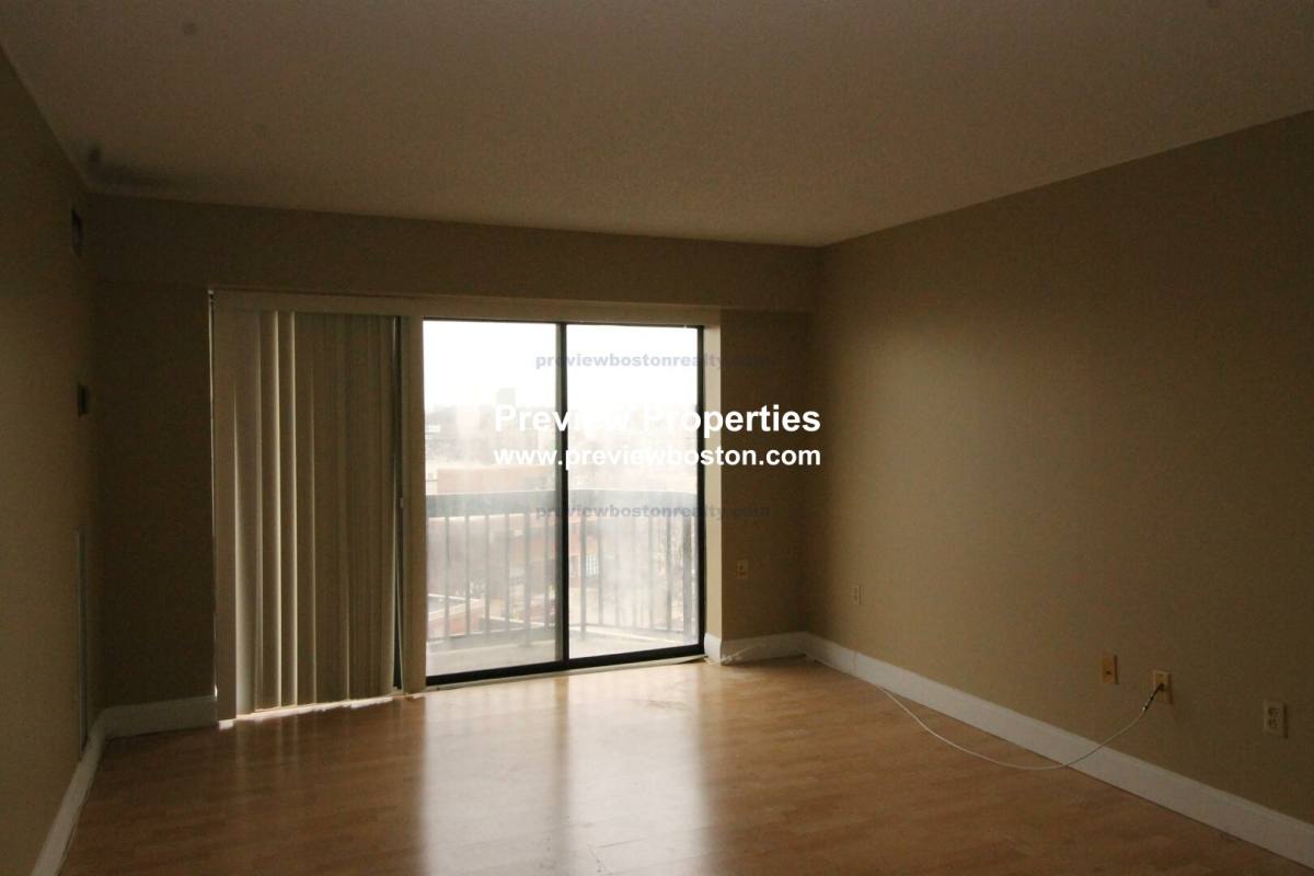 Apartment for rent at 15 N Beacon St #703, Allston, MA 02134