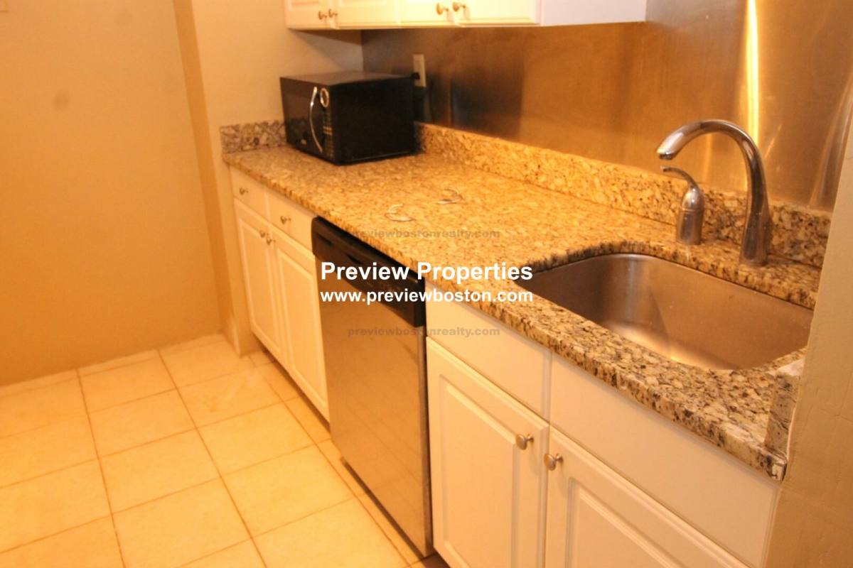 Apartment for rent at 15 N Beacon St #703, Allston, MA 02134